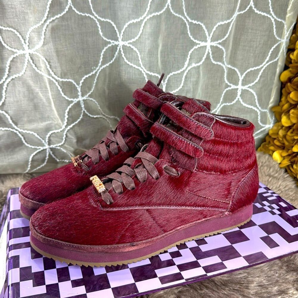 (A) RARE Reebok Amber Rose Muva Fuka Burgundy Gum Top Sneakers, Women's Size 9 - Picture 2 of 14